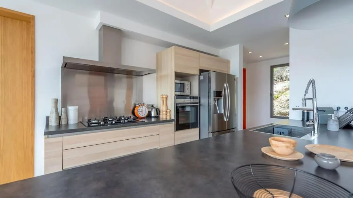 Classy and Serene Villa with Beach Views Petit Cul-de-Sac