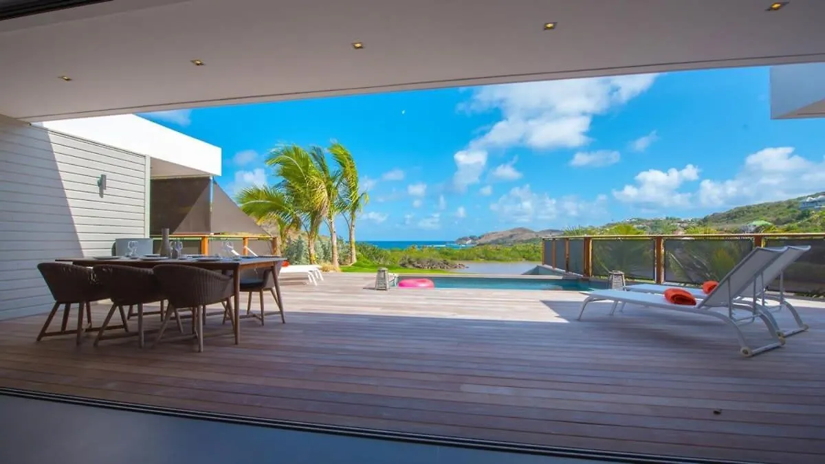 Classy And Serene Villa With Beach Views location