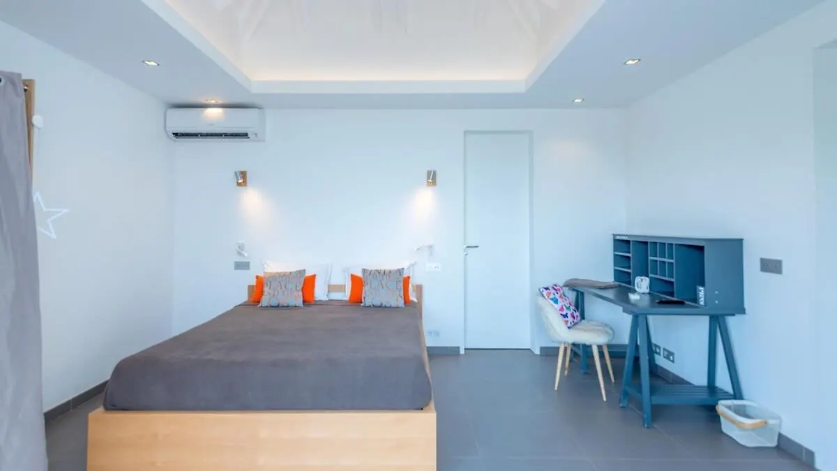 Classy and Serene Villa with Beach Views Petit Cul-de-Sac